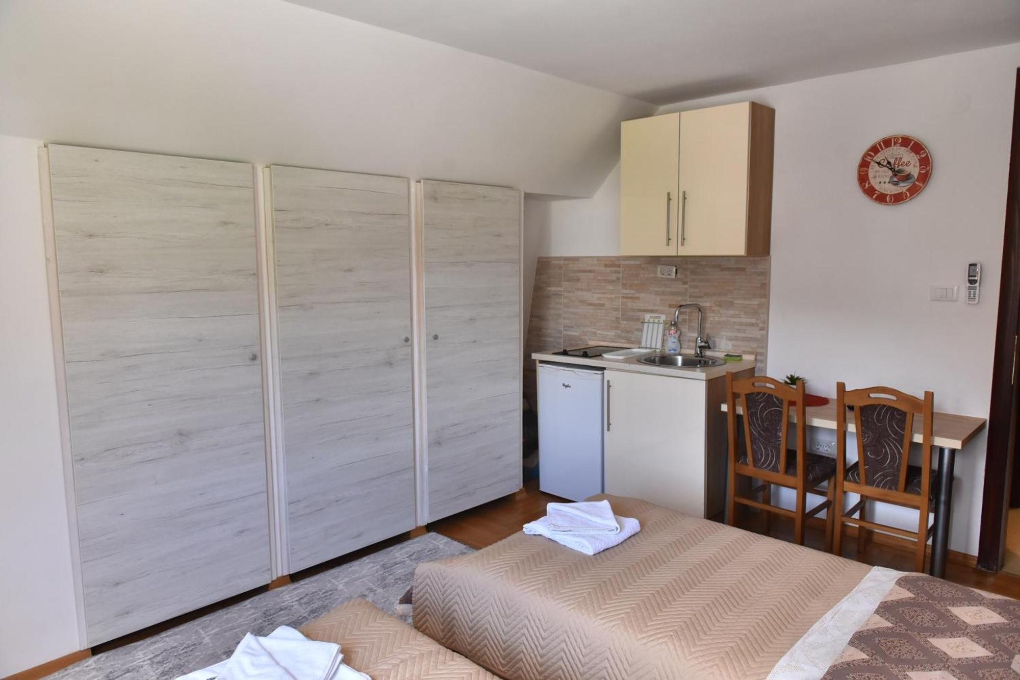 Apartments Ravno Плужине Номер фото